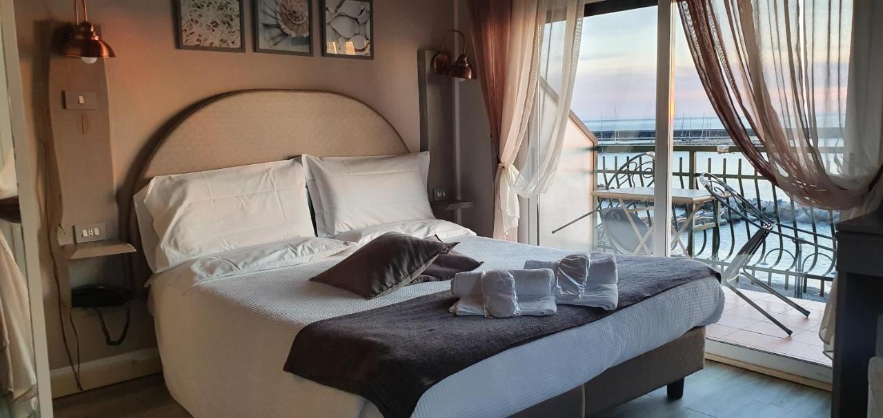 Hotel Zia Piera Chiavari Kültér fotó