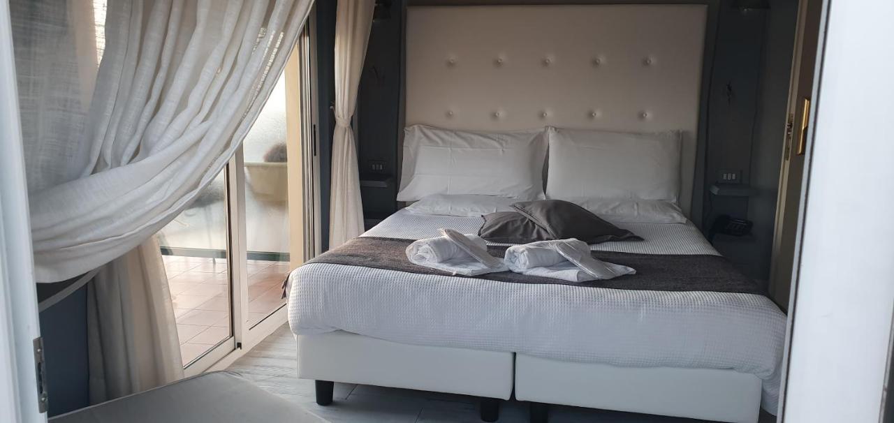 Hotel Zia Piera Chiavari Kültér fotó